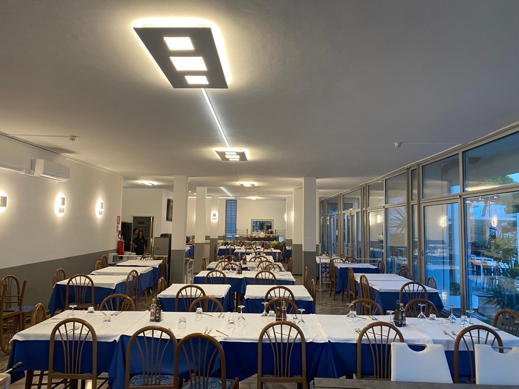 Hotel Helvetia 3*