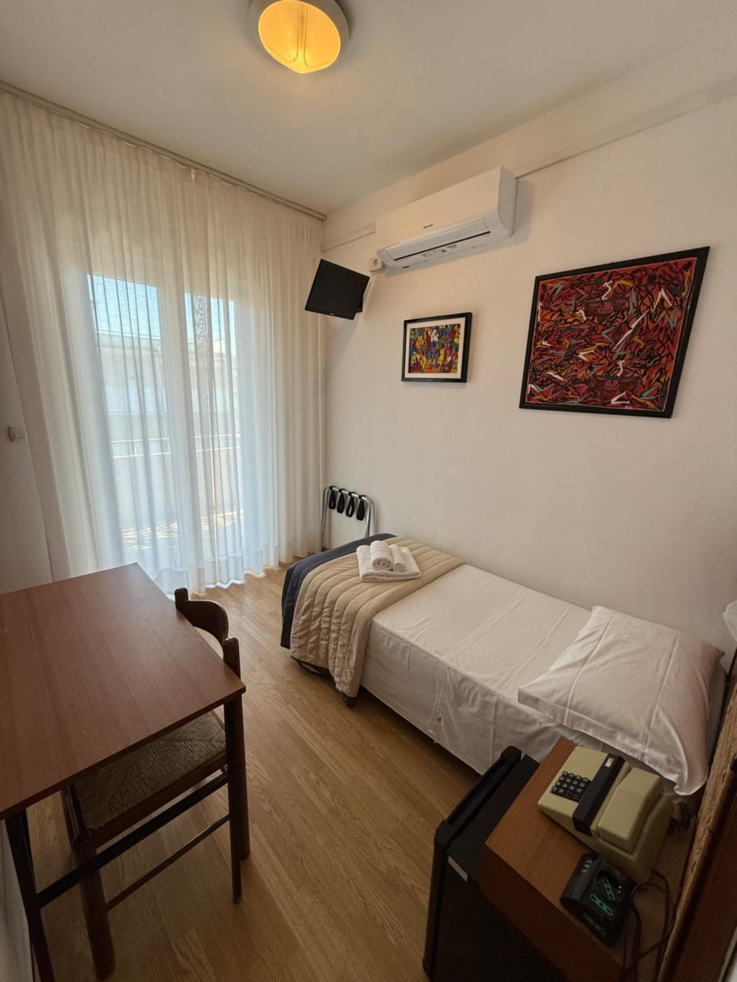 Hotel Helvetia 3*